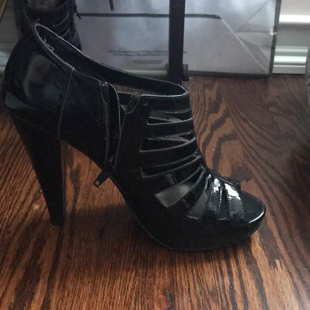 Steve Madden heels. Great condition.